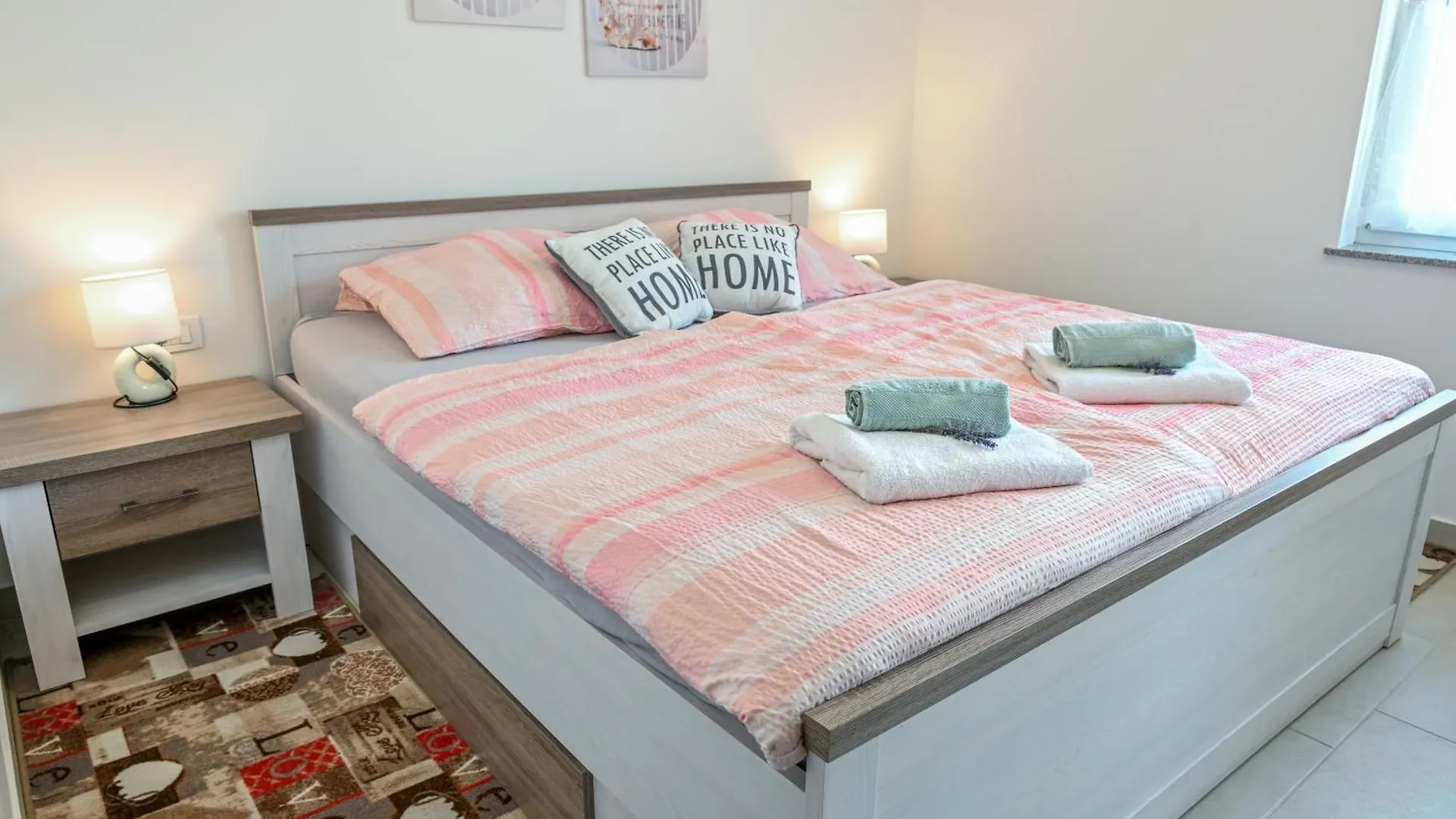 אומאג Apartment Uma