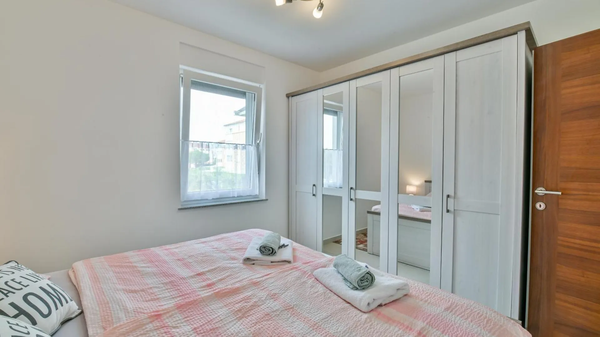 אומאג Apartment Uma
